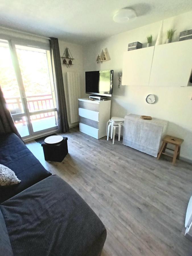 Studio 2 Alpes, Proche Lac Buissonniere, Menage Inclus, Balcon, Parking 莱德萨阿尔卑斯 外观 照片