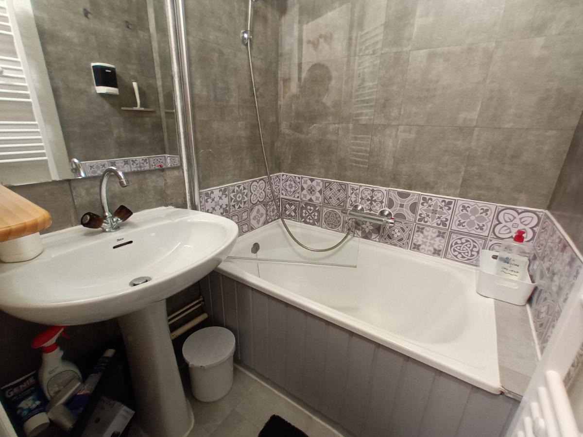 Studio 2 Alpes, Proche Lac Buissonniere, Menage Inclus, Balcon, Parking 莱德萨阿尔卑斯 外观 照片