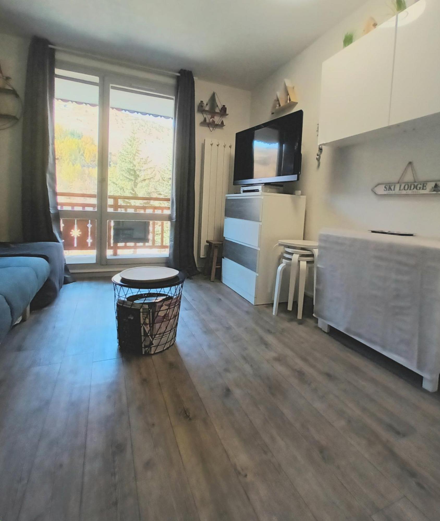 Studio 2 Alpes, Proche Lac Buissonniere, Menage Inclus, Balcon, Parking 莱德萨阿尔卑斯 外观 照片